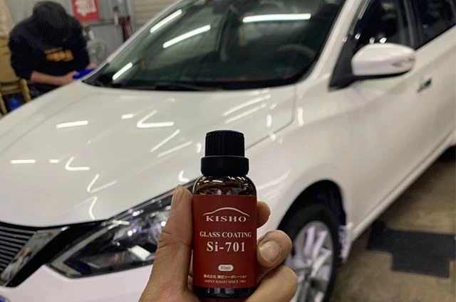 White New Car Waxing Or Nano Coating