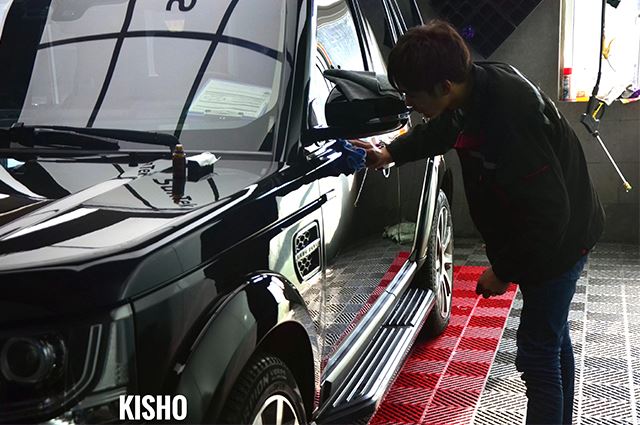 Wash Land Rover Maintenance