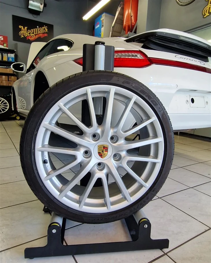 Si-02 Trim & Wheel Coating