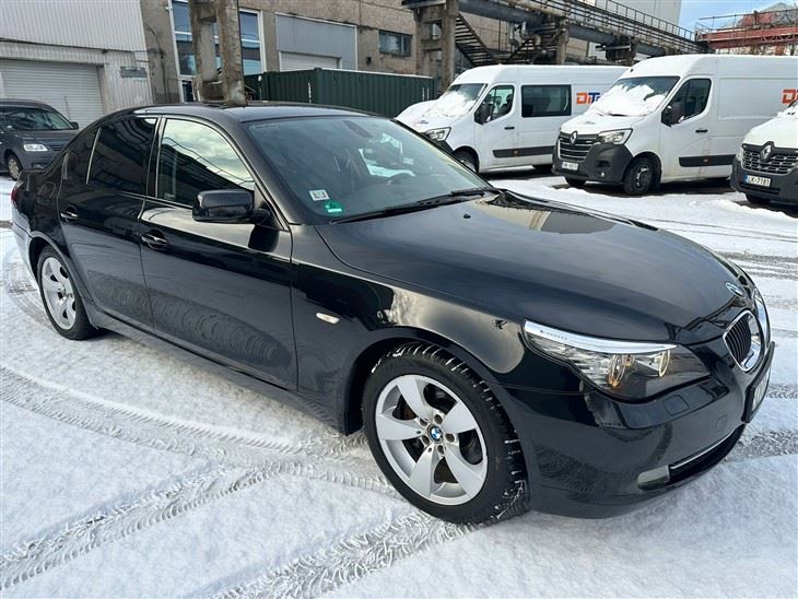 Car Paint Coating Maintenance At Low Temperature